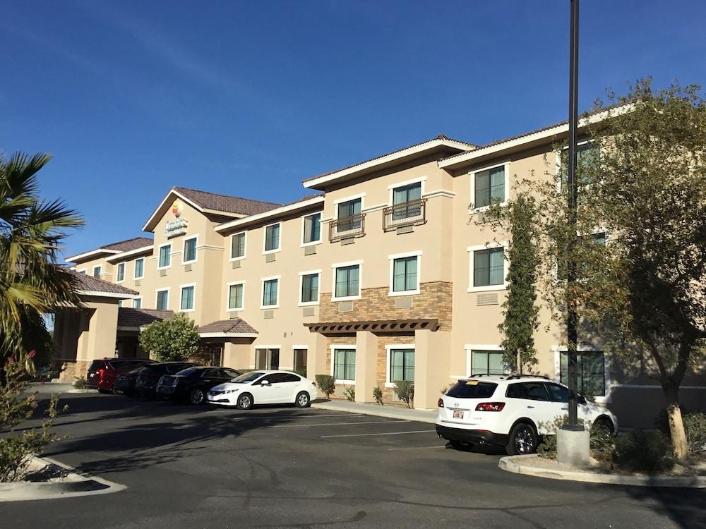 Comfort Inn And Suites Yuma I-8 Extérieur photo