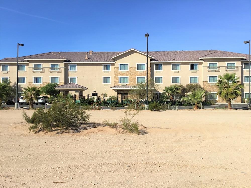 Comfort Inn And Suites Yuma I-8 Extérieur photo