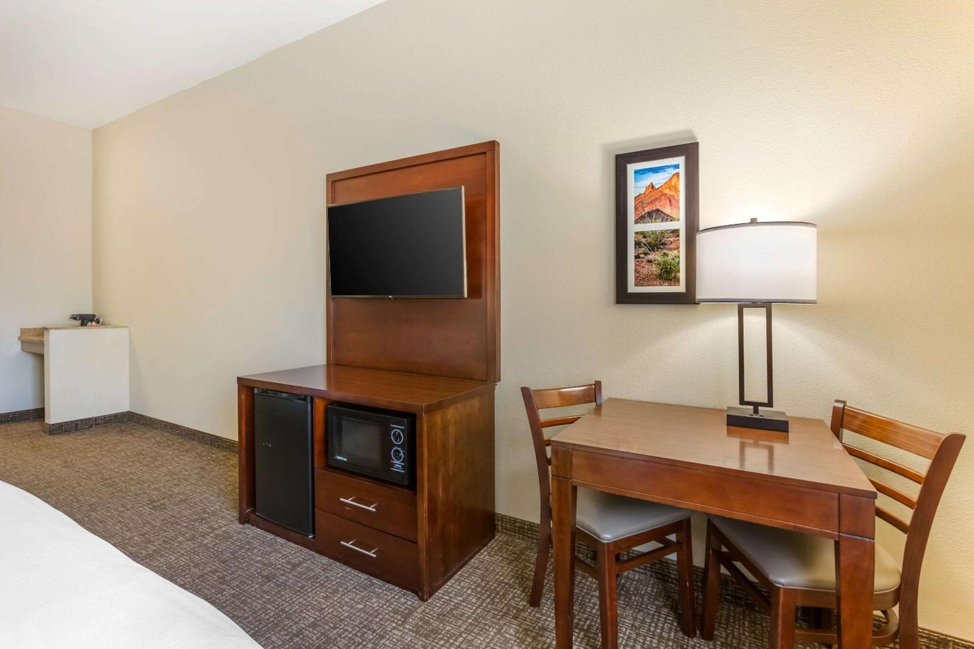 Comfort Inn And Suites Yuma I-8 Extérieur photo