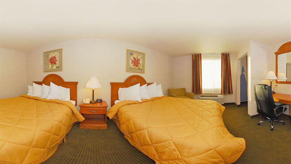 Comfort Inn And Suites Yuma I-8 Extérieur photo